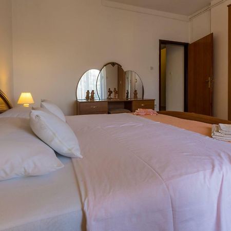 Apartman Laura Selce Exterior photo
